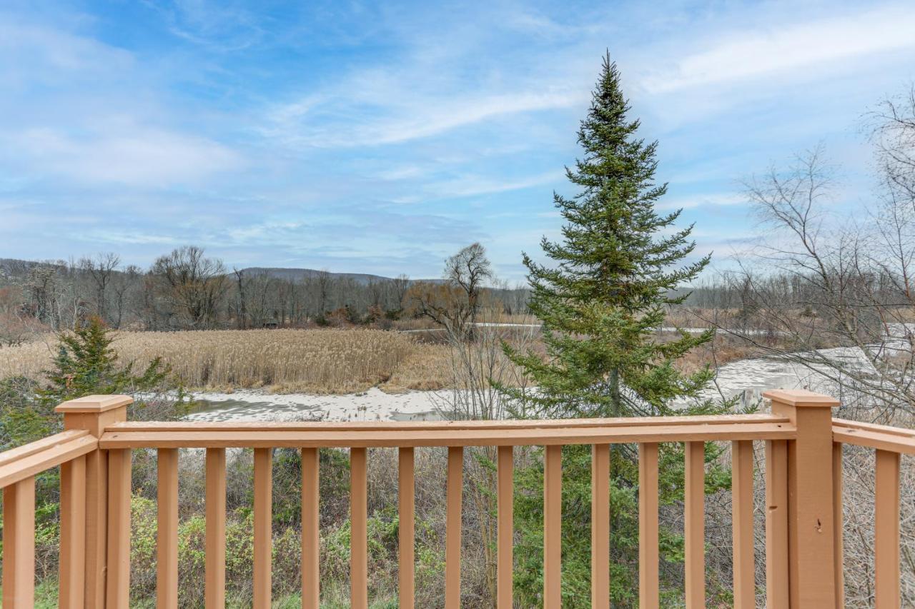 Spacious Condo With View Less Than 1 Mi To Mtn Creek Resort! バーノン エクステリア 写真